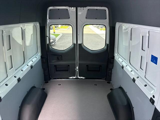 2026 Mercedes-Benz Sprinter 2500 Standard Roof 4-Cyl Diesel