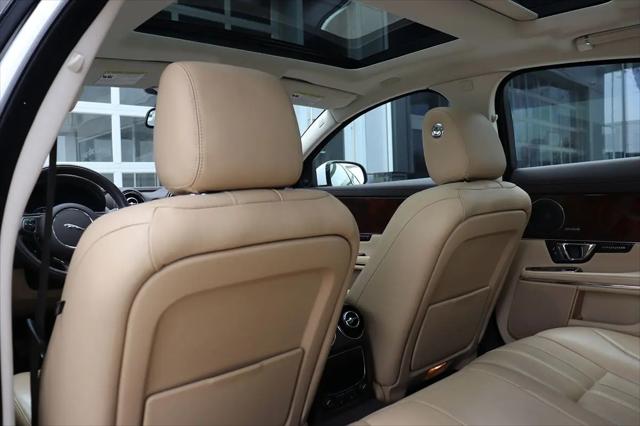 2014 Jaguar XJ Standard