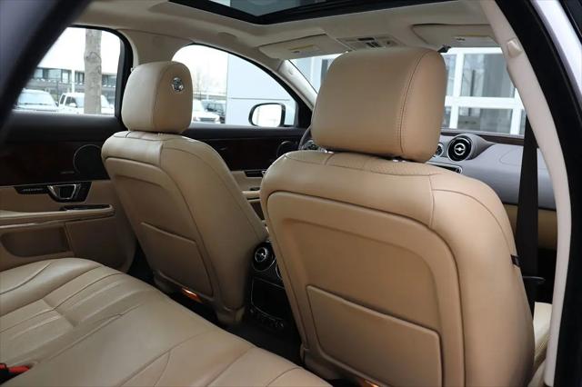 2014 Jaguar XJ Standard