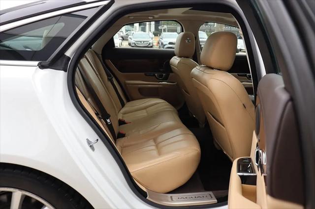 2014 Jaguar XJ Standard