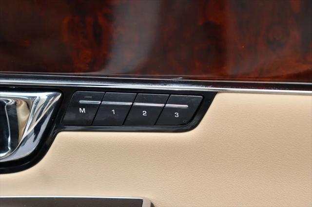 2014 Jaguar XJ Standard