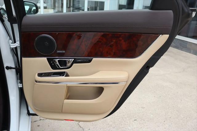 2014 Jaguar XJ Standard
