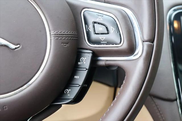 2014 Jaguar XJ Standard