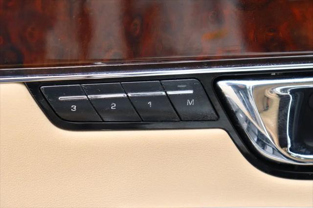 2014 Jaguar XJ Standard