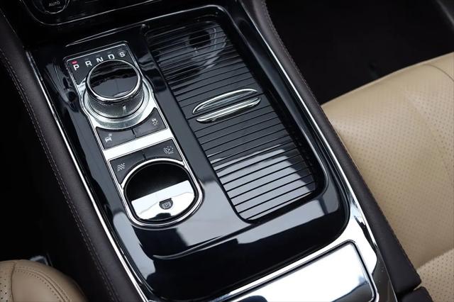 2014 Jaguar XJ Standard