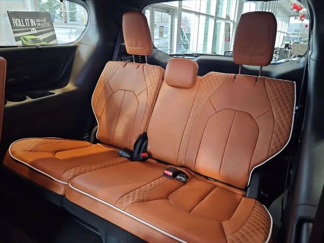 2026 Chrysler Pacifica Pinnacle AWD