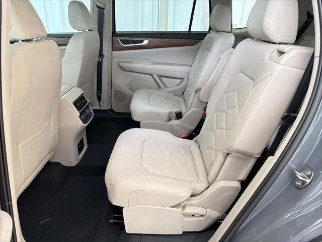 2026 Volkswagen Atlas SE with Technology
