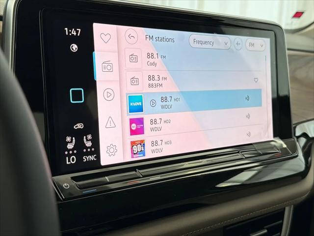 2026 Volkswagen Atlas SE with Technology