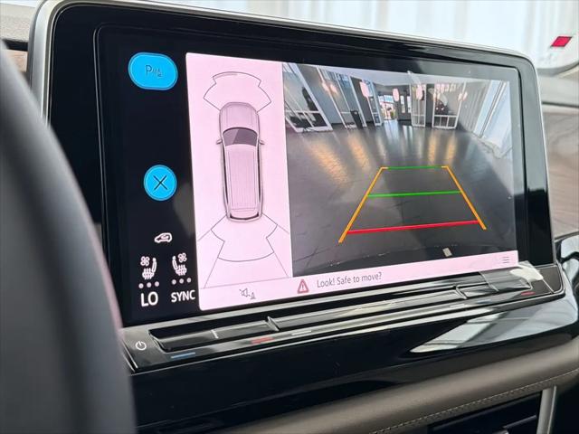 2026 Volkswagen Atlas SE with Technology