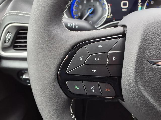 2026 Chrysler Pacifica Select AWD