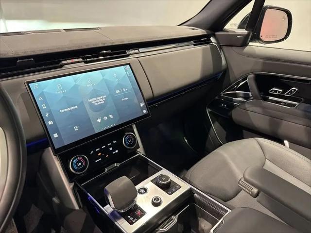 2023 Land Rover Range Rover P440e SE