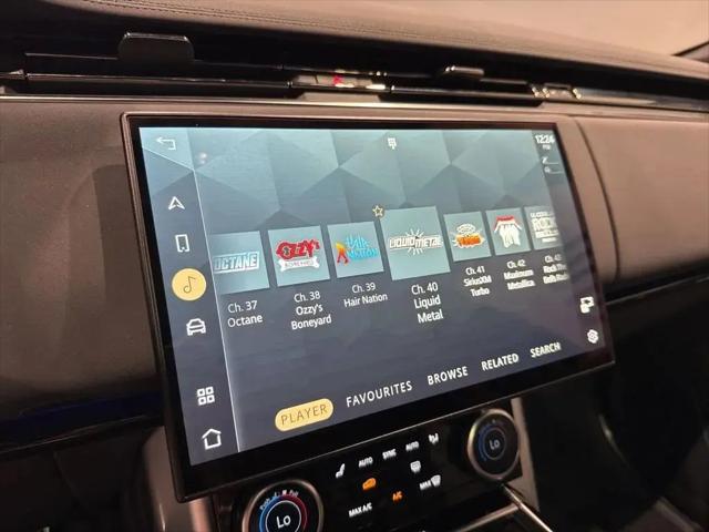 2023 Land Rover Range Rover P440e SE