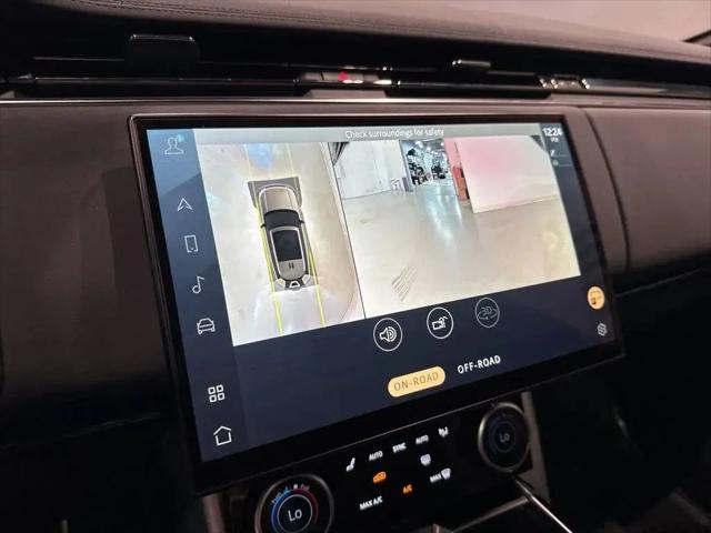 2023 Land Rover Range Rover P440e SE