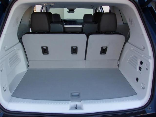 2026 GMC Acadia Denali AWD
