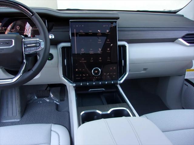 2026 GMC Acadia Denali AWD