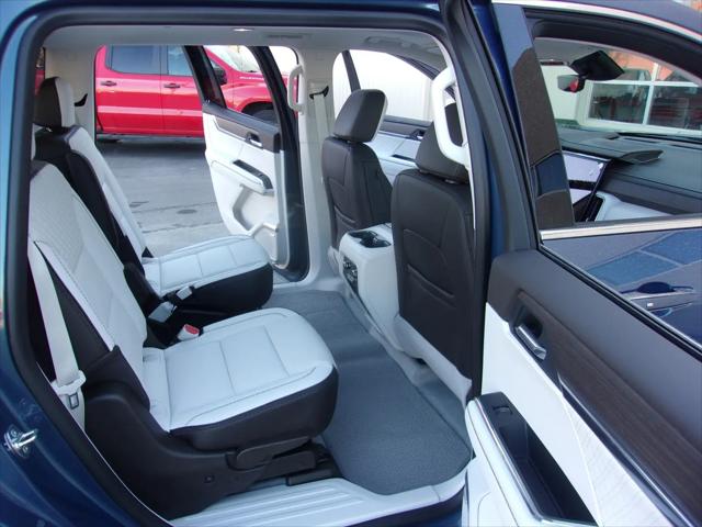 2026 GMC Acadia Denali AWD