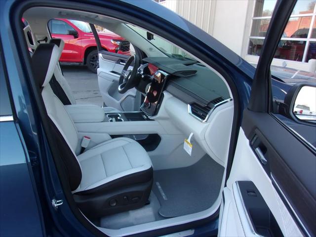 2026 GMC Acadia Denali AWD