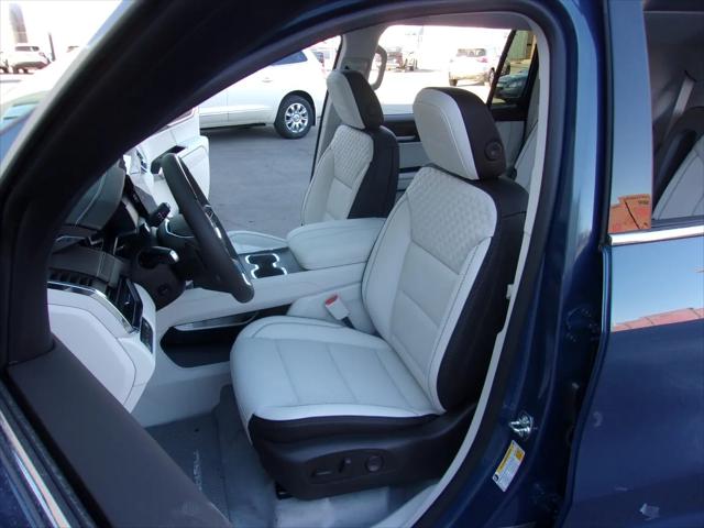 2026 GMC Acadia Denali AWD