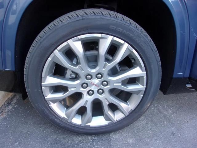 2026 GMC Acadia Denali AWD