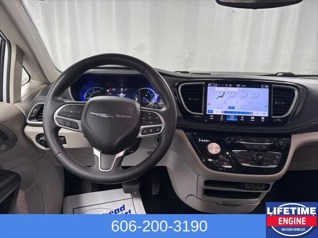 2023 Chrysler Pacifica Hybrid Touring L