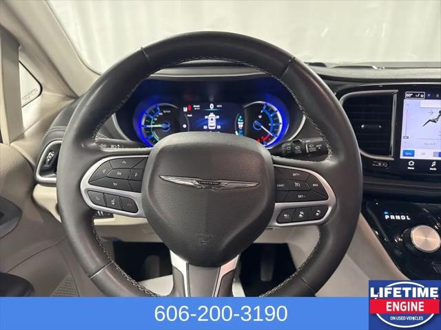2023 Chrysler Pacifica Hybrid Touring L