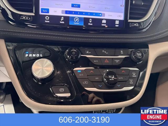 2023 Chrysler Pacifica Hybrid Touring L