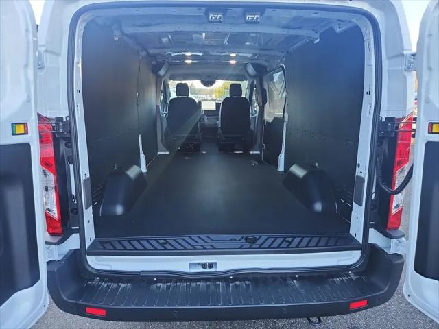2025 Ford Transit Cargo Van T-150