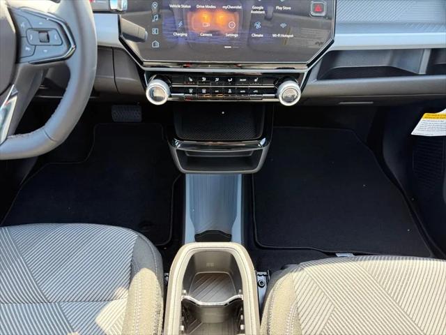 2027 Chevrolet Bolt LT FWD