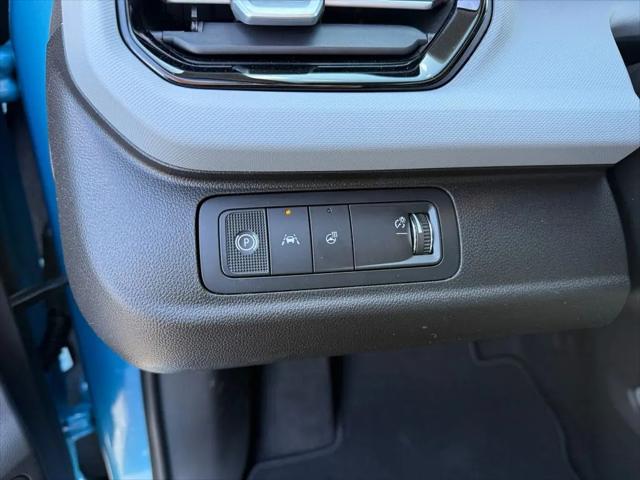 2027 Chevrolet Bolt LT FWD