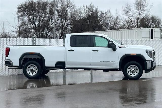 2026 GMC Sierra 3500HD Crew Cab, Long Bed, Pro Dual Rear Wheel, 4WD