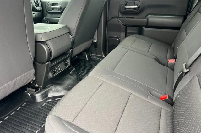 2026 GMC Sierra 3500HD Crew Cab, Long Bed, Pro Dual Rear Wheel, 4WD