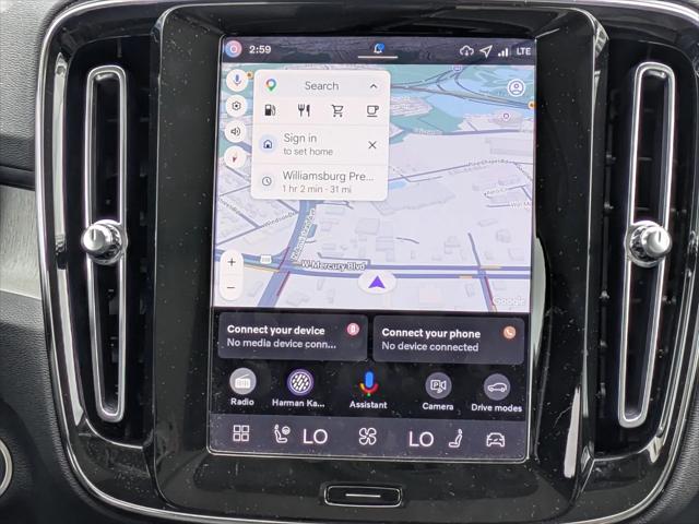 2026 Volvo XC40 Plus, B5 AWD Gas mild hybrid, Dark