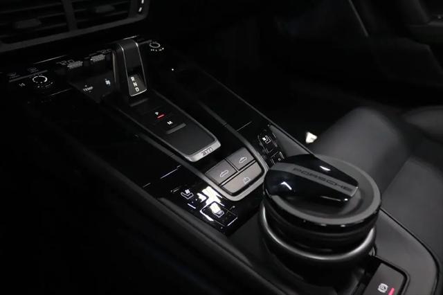 2026 Porsche 911 Carrera GTS Cabriolet