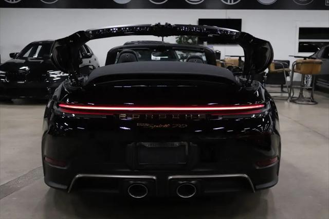 2026 Porsche 911 Carrera GTS Cabriolet