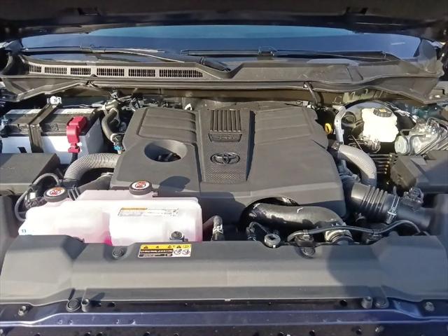 2026 Toyota Tundra Platinum CrewMax 5.5' Bed