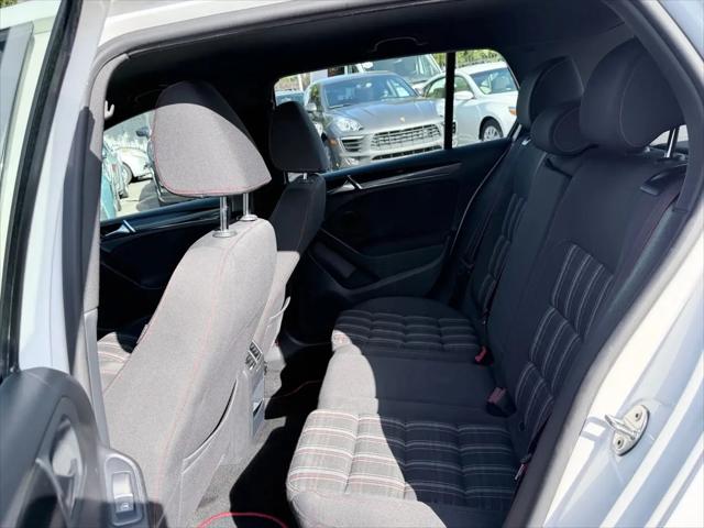 2013 Volkswagen GTI Wolfsburg Edition