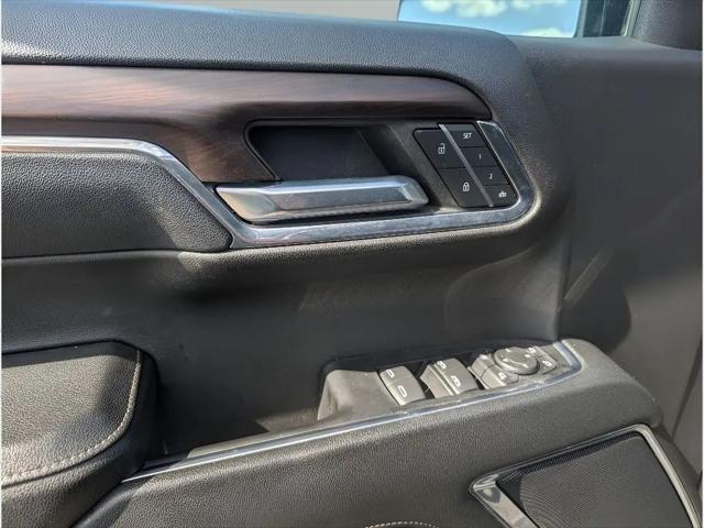 2024 GMC Sierra 1500 4WD Crew Cab Short Box SLT