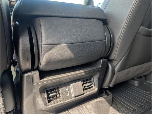 2024 GMC Sierra 1500 4WD Crew Cab Short Box SLT