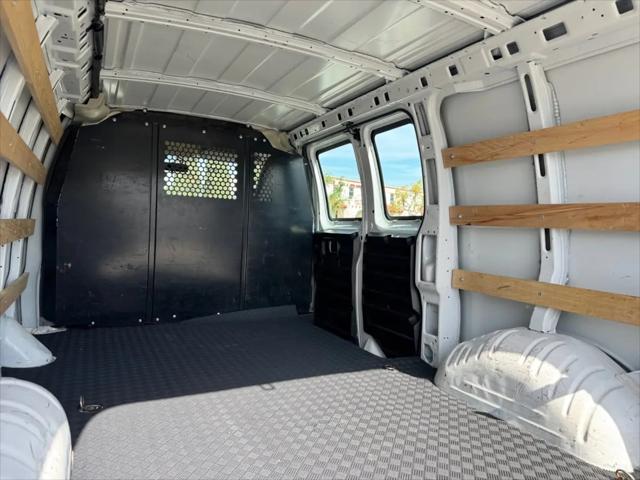 2024 GMC Savana Cargo RWD 2500 Regular Wheelbase Work Van