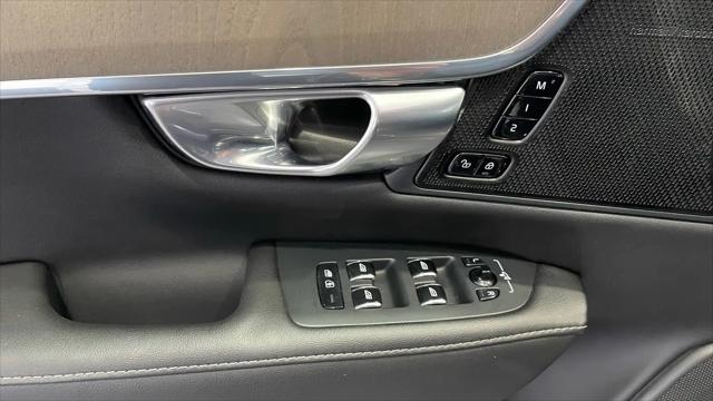 2023 Volvo S90 B6 Ultimate