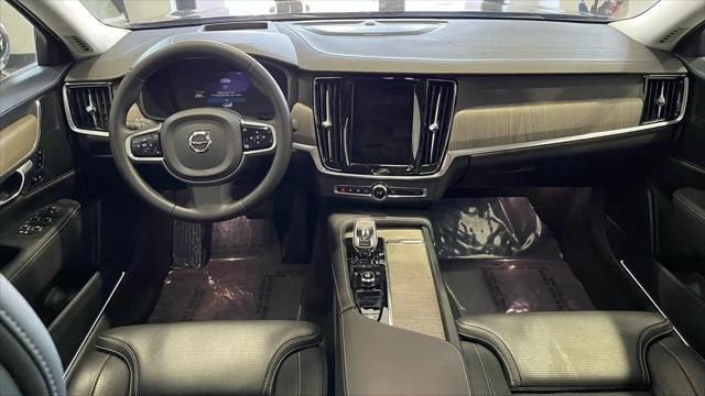 2023 Volvo S90 B6 Ultimate