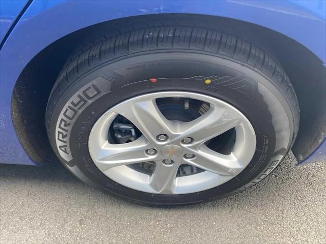 2023 Chevrolet Malibu FWD 1FL