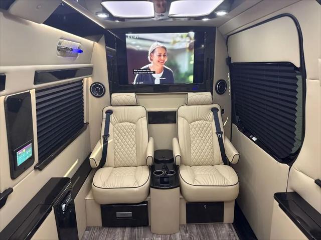 2023 Mercedes-Benz Sprinter 3500XD High Roof 4-Cyl Diesel HO