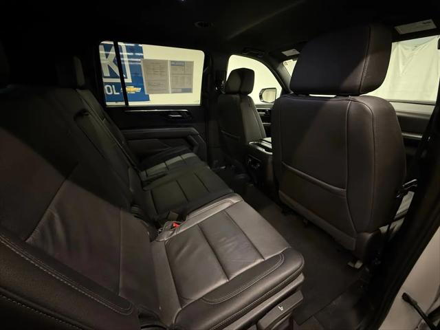 2025 Chevrolet Suburban 4WD Z71