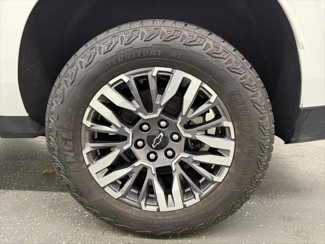 2025 Chevrolet Suburban 4WD Z71