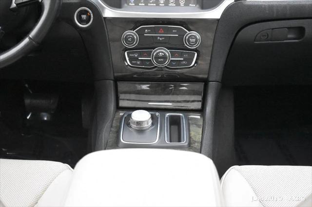 2015 Chrysler 300 C