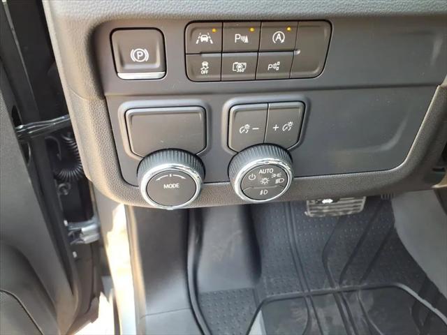 2026 Chevrolet Suburban LT, RWD