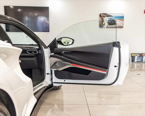 2026 Lotus Emira V6 SE