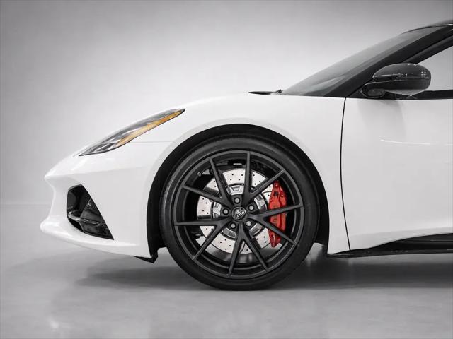 2026 Lotus Emira V6 SE