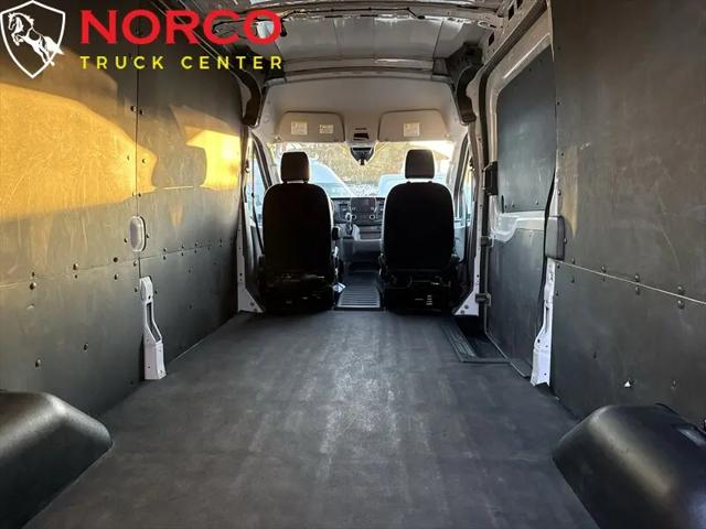 2023 Ford Transit Cargo Van T-250